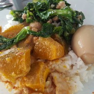 ร้านข้าวแกงป้าช่วย