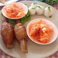 เมนูของร้าน VT แหนมเนือง แบริ่ง