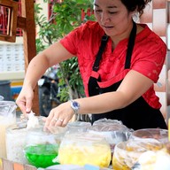 เดิน-กิน-ติม ตลาดจีนโบราณชากแง้ว