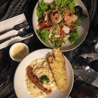 เมนูของร้าน Ombre Bar & Restaurant Hotel Ikon