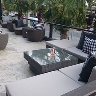 บรรยากาศ Ombre Bar & Restaurant Hotel Ikon