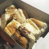 เมนูของร้าน ขนมปังเจ้าอร่อยเด็ดเยาวราช เยาวราช