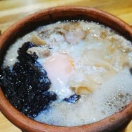 เมนูของร้าน ข้าวหอม หมูทอด ใบกะเพรา วังหลัง