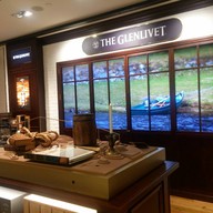 บรรยากาศ Dfs Wine And Spirits Duplex Changi T2 : Singapore