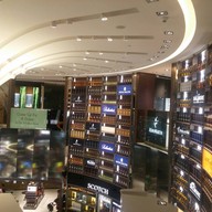 บรรยากาศ Dfs Wine And Spirits Duplex Changi T2 : Singapore