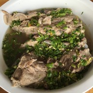 ก๋วยเตี๋ยวหมูตำลึง นายเอก ร่มเกล้า