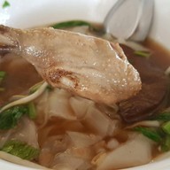 เมนูของร้าน ก๋วยเตี๋ยวเรือโอชา