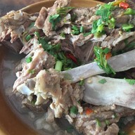 ก๋วยเตี๋ยวหมูต้มยำตำลึงสูตรโบราณ ศาลายาเลียบคลองทวีวัฒนา
