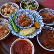 เมนูของร้าน คุ้มขันโตก