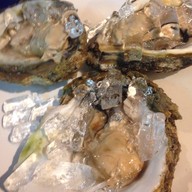 ชายเลซีฟู้ด