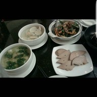 Demi Taiwanese & Vegetarian Food สุขุมวิท 49