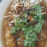 เย็นตาโฟจักรพรรดิ์