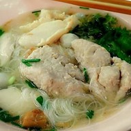 เมนูของร้าน ก๋วยเตี๋ยวข้างวัด นครสวรรค์