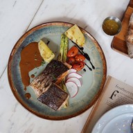 เมนูของร้าน Featherstone .