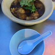 เมนูของร้าน หูฉลามน้ำแดงบรั่นดี น้องนิว เยาวราช