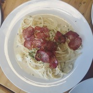 Hungry Bird : Eatery & Bar