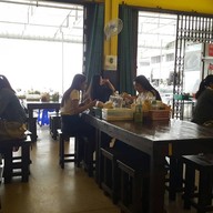 บรรยากาศ ก๋วยเตี๋ยวเรือเมย์ สาขา 4