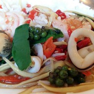 หนองโพ Farm Table