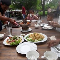 บ้านทิวสน