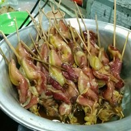 เมนูของร้าน ลูกชิ้นปิ้ง ร้านน้องเปิ้ล