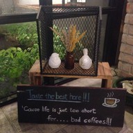 บรรยากาศ TRIPLE the coffee house สุขุมวิท