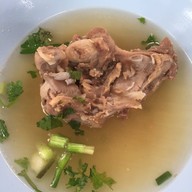 เมนูของร้าน ก๋วยเตี๋ยวคุณหล้า