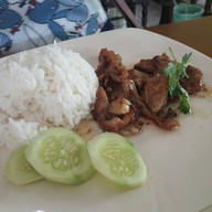 ชุ่มชื่นโภชนา