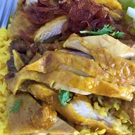 ข้าวมันไก่ประตูชัย