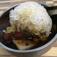 เมนูของร้าน บัวลอยกำแพงดิน กำแพงดิน