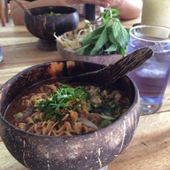 ก๋วยเตี๋ยวเรือเป่าปากชามกะลา