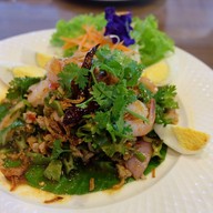 เมนูของร้าน ข้าวซอยอินทนนท์ กาดฝรั่ง