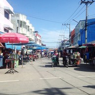 บรรยากาศ ตลาดนัดสวน 200 ปี