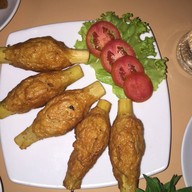 เมนูของร้าน แดงแหนมเนือง ในเมือง