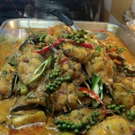 สุนทรข้าวแกงข้าวขาหมู ตลาดโพธิ์สุวรรณ