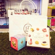 Dhara Dhevi Macaron เซนทรัล ศาลายา