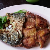 ร้านอาหารบ้านคุณหญิง