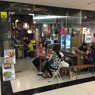 หน้าร้าน บ้านศิลปิน คลองบางหลวง หอศิลปวัฒนธรรมกรุงเทพ