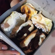 เมนูของร้าน ขนมปังเจ้าอร่อยเด็ดเยาวราช เยาวราช