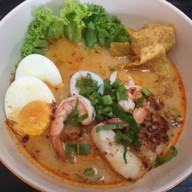 เมนูของร้าน ก๋วยเตี๋ยวหลุดโลก พิษณุโลก