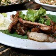 นางหวานแจ่วฮ้อน