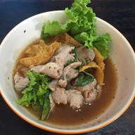 เมนูของร้าน ก๋วยเตี๋ยวหลุดโลก พิษณุโลก