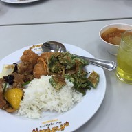 ครัวอรุณรุ่ง by คุณภา ตึก SET