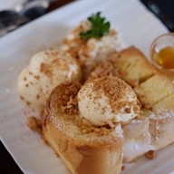 เมนูของร้าน BEYOND CAFE (บียอนด์ คาเฟ่ กาแฟ เค้ก) หนองประจักษ์