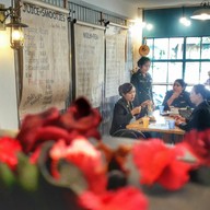 บรรยากาศ Thingling Cafe'