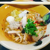 เมนูของร้าน ก๋วยเตี๋ยวต้มยำ อาป๋า