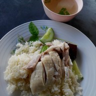 เมนูของร้าน ข้าวมันไก่ตอน ดินแดง