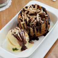 September all day cafe Chic Republic Bangna