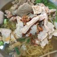 เจ๊หมวย ก๋วยเตี๋ยวหมู
