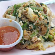 เมนูของร้าน สุกี้กระทะร้อน หน้าศาลชลบุรี