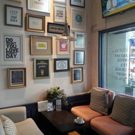 Everyday+ Cafe